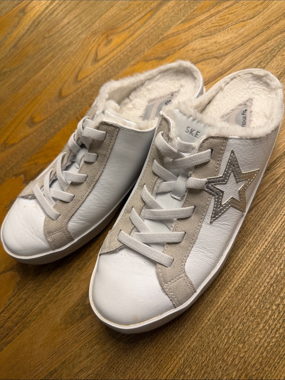 Skechers White & Beige Star-Detail Slip-On Mules